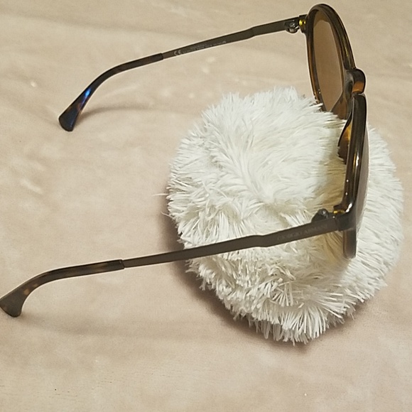 Giorgio Armani sunglasses - Picture 2 of 8